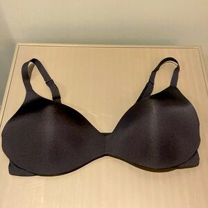 SKIMS Black Seamless T-Shirt Bra